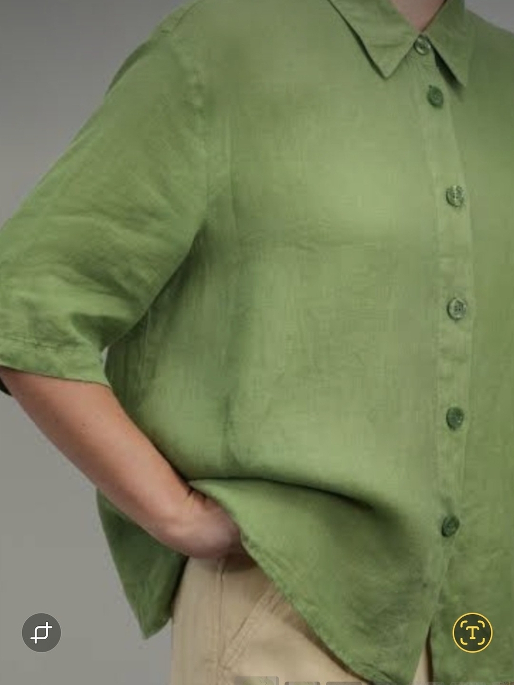 Relaxed Short-Sleeve Button-Front Blouse in Spring Green